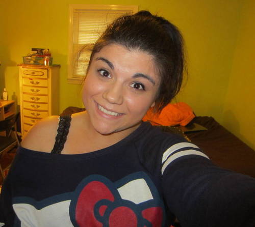 Melissa, 20, America.