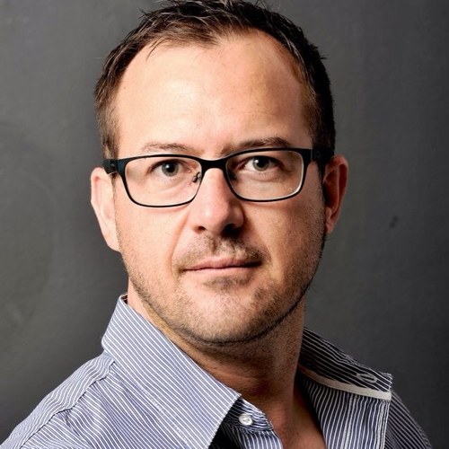 Journalist at Rapport newspaper. “Hope for the best, expect the worse and take what comes.”
