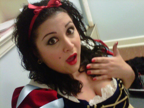 ShoeaholicJill's profile picture. Aspiring actress :) loving life right now. Big haired italians rule