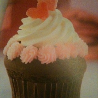 Hey magz here im awesome when it comes to baking or so says my wonderful sisters @shaunaogorman is one of them lol i say live life to the fullest and enjoy xx