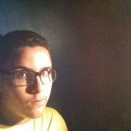 Je m'appélle Hamza !Et mes nouveaux vidéo consisterons à faire le défi le plus demandé :D Donc je vous pris de m'aider, en aimant et en partagent la page ;