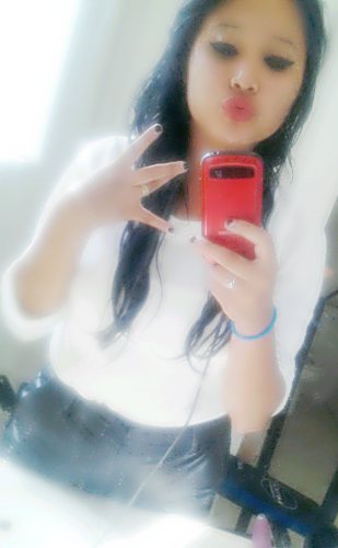 AshlieLoveee's profile picture. Follow me & I follow back :')