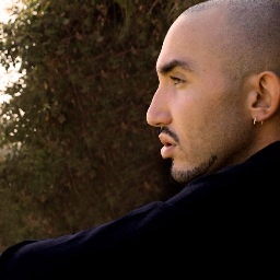 casti13B's profile picture. 