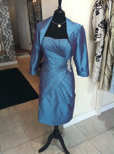 LoveMumx's profile picture. Love Mum x - Clothing for Mother of the Bride and Groom. The Wedding Courtyard, Leighton Buzzard, Bedfordshire, LU7 1EN. E: Lovemumx@hotmail.com