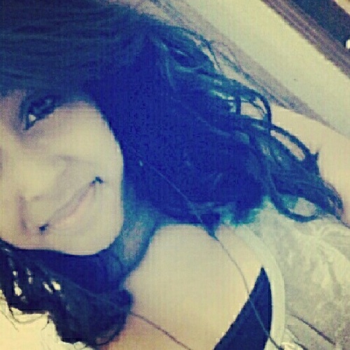 , Im a Persistant person nd im also a coo' chick ! Follow me nd ill follow back ! #TeamMixed #TeamSmart #TeamTrack