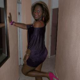 therosa0810's profile picture. soy alguien como todos diferente a los demas