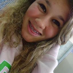 te amo pequena s2 @poorravick aqui *-* // Tlg essa pekena ? Taoo ela é minha , Mexeu com ela Mexeu comigo , amo mto ela , szsz' @skatePG_2012 akie *-*