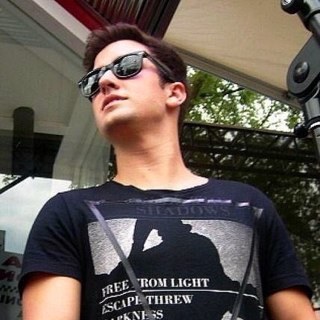 yoitzloganH's profile picture. yo its Logan Henderson im a singer of BTR I am taken by @cutekatelynM best tubud the hyper one @carlosgarcia_xo so if u hurt him i hurt you k bye