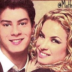 13, aquariana , capixaba , amo rebelde , sou feliz , sou louca . rsrs . Dona do FC : @SixAngels_RBR .Quer saber mais ? siga me .