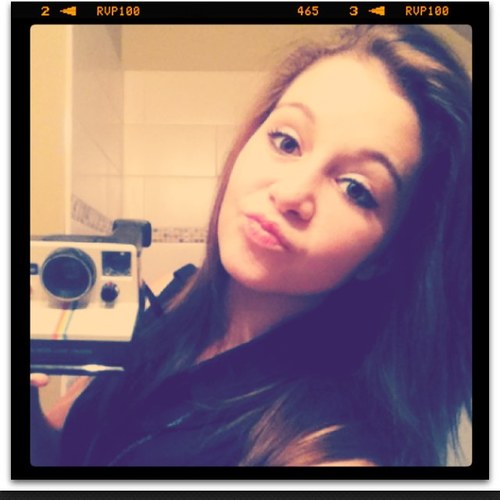 160 caractères c'est pas assez pour se décrire alors le plus important : Directioners jusqu'au bout :O3 follow me .xx