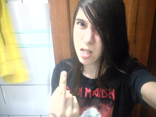 Goste d mim pelo q eu sou, e nao pelo q eu tenho.
fuck bitch )