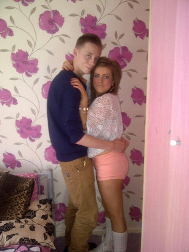 I love josh owen loads ♥♥add me on bbm 27ACFE12, an I follow back :D
