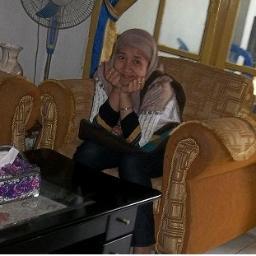 sil23moes2's profile picture. (((to be honest, they are better)))...musics and arsenal are on the way...#cheers?-let them go...:/