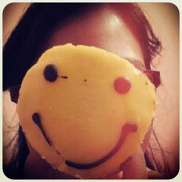 rara_mendut's profile picture. Jangan mengikutiku, berjalanlah disampingku