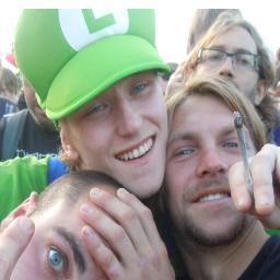 Metalhead gamer for life, Streaming and festivals are my thing come join the madness