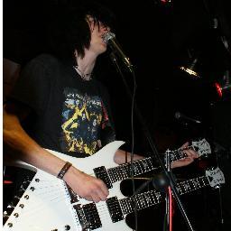 LiamWhitemusic's profile picture. well my name is liam white and my twitter is hear so my fans can follow me and see what new songs I am learnin to sing or add to my little book of songs I play