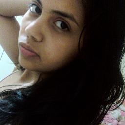 Libriana, 15 anos, Corinthiana, alegre, chata, metida, simpatica, legal, preguiçosa, bobona, infantil, apaixonada, corajosa.