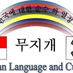 Sekarang menjual makanan Korea (kimbab,bibimbab, tteokpoki). Order : Fb: http://t.co/cWA6HHaPmj Cp:089635053728