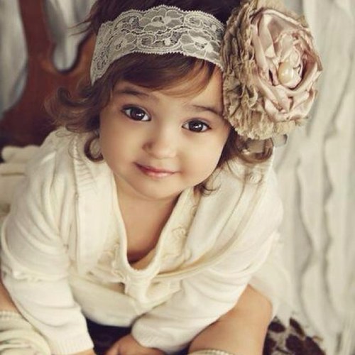 I dunno meh name! Meh 3 meh want a muma and daddy or watevre :( i need wuv