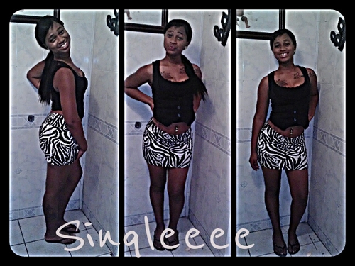 Myy Namee Jackiee La'Shayy im 7teenn .  . @NiggasN_Kendall is Myy Bestfrinndd . FREE LeTrayy Briqqss ilyouu . Follow Me . ☜ .