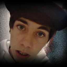 16 anos, pisciano, gaúcho, colorado, skatista, cassineiro ;*
siga ;)
