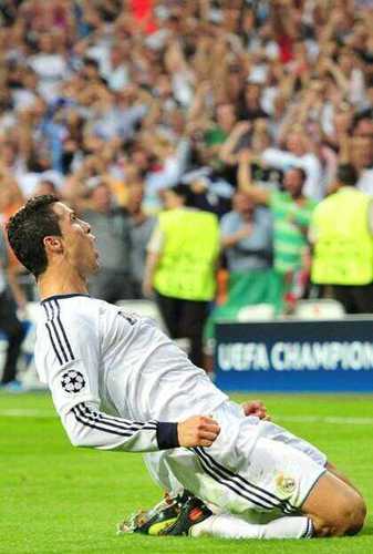 El mejor. El que mete goles. El que remata. El que nunca se rinde. Él. Cristiano Ronaldo. Siempre. Cr7