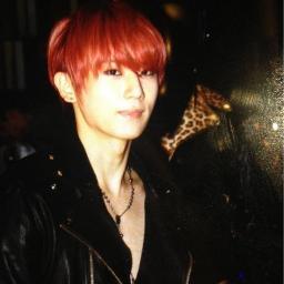 ผม จางฮยอนซึง(บอทใหม่) ฝากเนื้อฝากตัวด้วยน่ะครับ บ้าๆบอๆนิดหน่อย จิตแจ่มใส ติดกวน(?) อยากรู้จักผม ก็ฟอลมาคุยสิ ผมสวยน่ะ *ขยิบตา* ^.^~