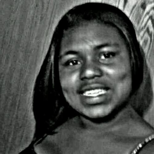 Im Me & idgaf About Who Dont Like it ! Im a Pisces & im Jus Uniquee hahaha muahh bitchess