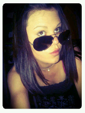 jeanlandilouw's profile picture. I may seem shy at first but after a while Bam ! I'm a total different person.