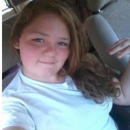 I'm Julianne and i love hanging out with my friends and my fav color is baby blue and i don't like 2 faced ppl and follow me and i will follow u.Live Love Laugh