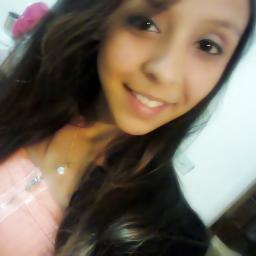 Posso ser tímidα; mαs sou αlegre&divertidαα
mαs soh pαrα os que eu conheço;   
minhαα vidα é resumidα α:'Deus;      
'fαmíliα;         
'αmigos;            