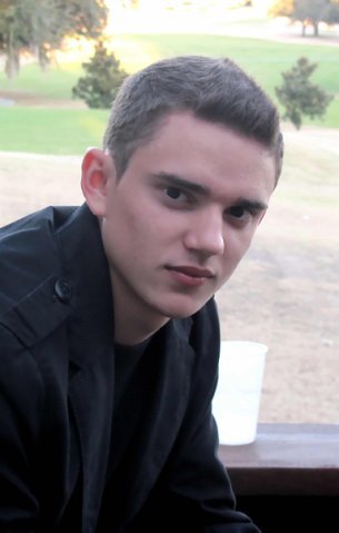 Young, independent song writer and producer.
https://t.co/gimNPpbD ) https://t.co/dErJNIW6 
http://t.co/C6iFmvLu