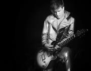 Fã clube oficial dedicado ao melhor Vocalista e Guitarrista. *Desde 29.de.Dezembro 2011
