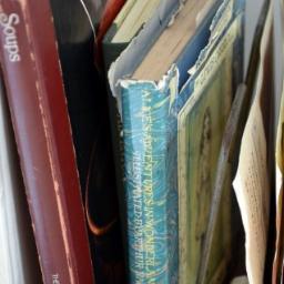本の虫です。図書館好き書店好き
出版／本／編集／校正校閲／読書／人文科学／社会科学／アカデミズム／大学／