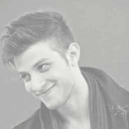 Vc é a razão da minha vida,meu amor por vc vai além do céu das estrelas do infinito...  ''Te Amoo'' ♥  ! @chayleao