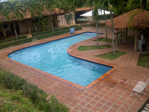 Organización de Full Day y Eventos en nuestra Hermosa Locación. Tenemos Piscina, Paintball, Pared de Escalada, Caballos, Puentes Colgantes y mucho más...