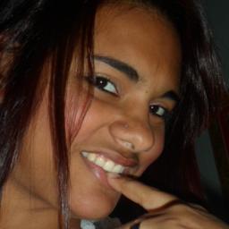 Eu sou uma pessoa cheia de sonhos e q eu quero ser sempre feliz sendo essa pessoa q eu sou hoje!!!!!