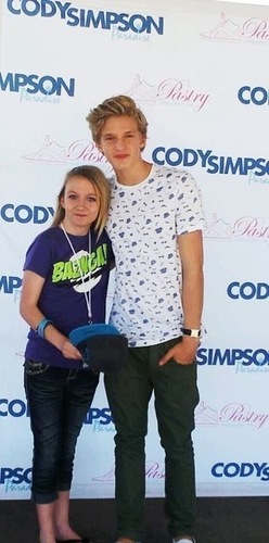 CheyenneRoberts! I love the classy grom @CodySimpson ! I will always support him no matter what! #AngelForLife  Cody saved my life! #CodyToSLC