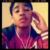 The OfficialRoc Royal  Twitter © #1girl tour tickets on sale now i love all my fans  #teammindless and #Team Roc Royal.