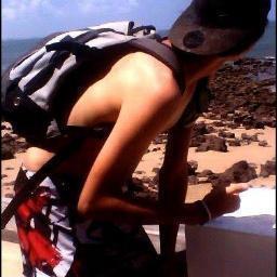 - Sou desmantelado sou raparigueiro mais e por isso que sou Solteiro ♫♪
