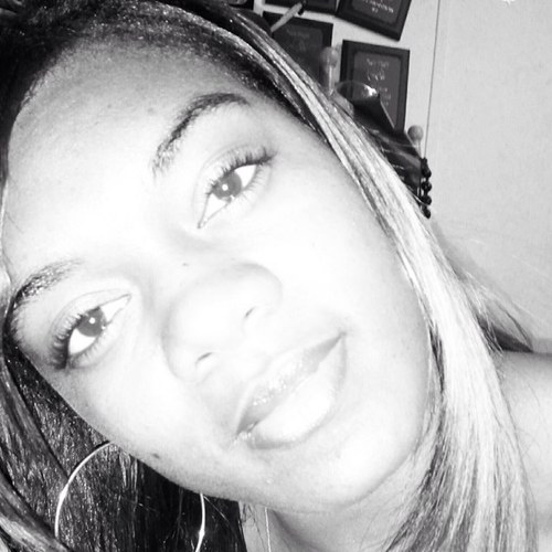 mother & father of 3 beautiful Children's Ashunti, Jr, Aquandaire…it is what it is…if you dont know by now you will never know…catch up and stay ahead