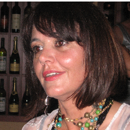 azemina61's profile picture. 