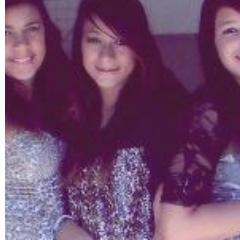 tipo- sou simpatica-  tenho 14anos sou feia u-ú Sou irmãn da @3milenaf ,@larytorquatoOFC  & da @byaarruda_ quer sabe  mais segue?