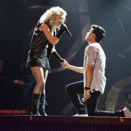 tts: @AmorEternoAmoLS,@Rebeldes2Always,@ilovesomic.@iilovemika feito em 27/03/12