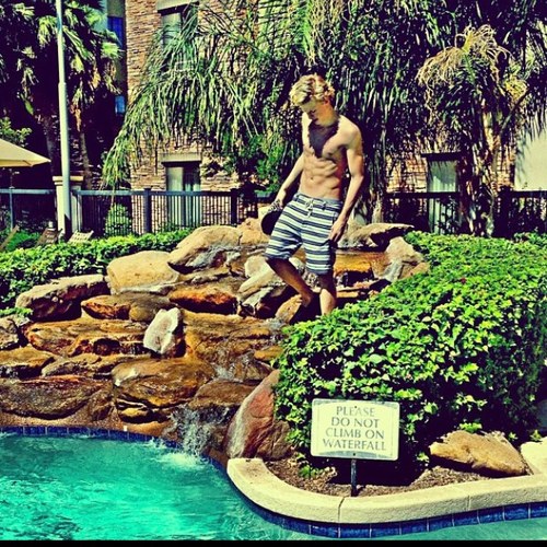 on 11/9 my dream to meet cody won't be just a dream anymore♥