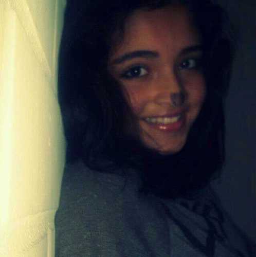 naci el 14 de octubre tengo 13 años , soy bipolar, sociable , picota , orgullosa , perdono rapido y soy un poco loca ;$