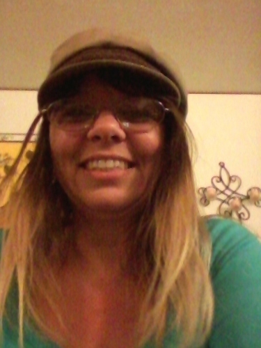 I'm a mom, runner, RED SOX fan, avid reader & love cats. I have the best son, boyfriend, family & friends in the world.