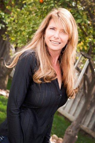 AVON Rep with a passion for creating the best you! Mom, wife and realtor, Avon is not a part-time job, but a full-time passion!