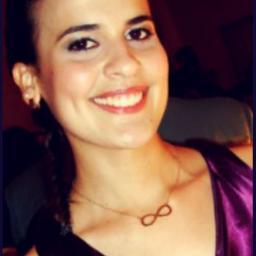 Um pouco louca,e Sempre Feliz!! “Sucesso é conseguir aquilo que você quer. Felicidade é querer aquilo que você conseguiu.”😜