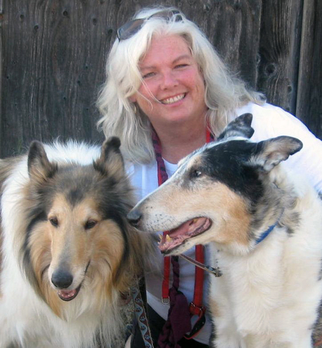 writes fiction, CNF, occasionally poetry.
animal advocacy.